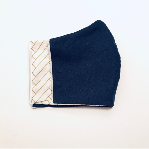 ☘️Notre Dame Men’s Women’s Child Reversible Mask - Picture 6 of 13